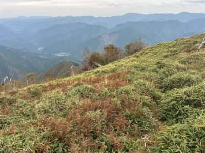 石立山