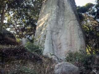 淡路島　岩上神社の神籬石
