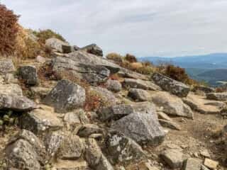 姫神山 山頂巨石群
