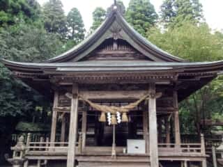 国造神社　拝殿