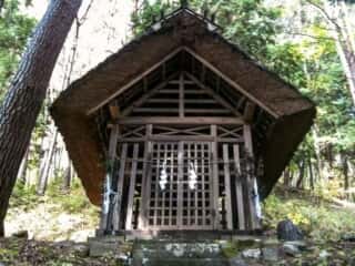 守屋神社　拝殿