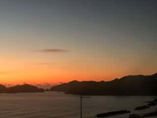 宍喰海岸より竹ヶ島灯台を望む
