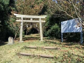 舟木石上神社