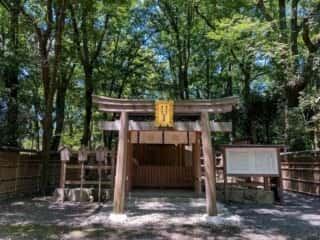 下鴨神社　賀茂斎院歴代斎王神霊社