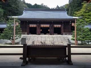 近江神宮 内拝殿