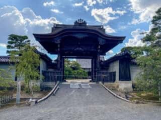 仁和寺　勅使門