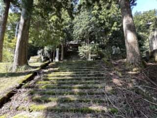 劒山本宮劒神社