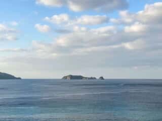 奄美大島 西古見三連立神