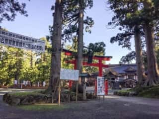 出羽三山神社 境内