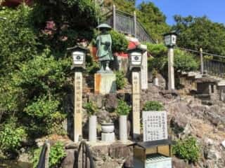 西の滝 龍水寺　弘法大師像