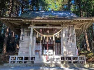 釣石神社　拝殿