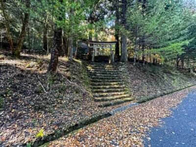 八幡神社（那賀町岩倉）