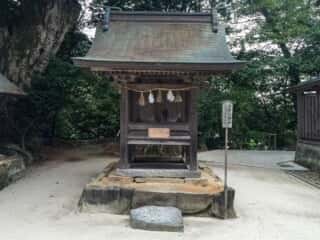 八重垣神社　手摩乳神社