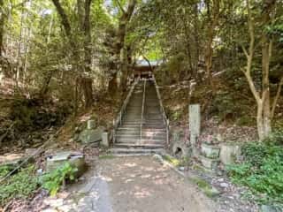 四国八十八ヶ所霊場 第70番札所 本山寺〜第71番札所 弥谷寺