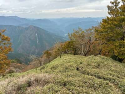 石立山