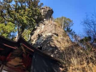 榛名神社の御神体なる磐座、御姿岩