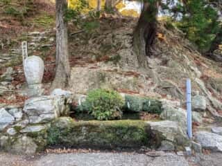 黄金山神社　御神水