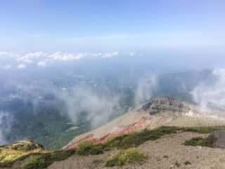 高千穂峯登山道からの景色
