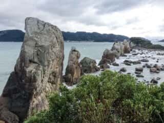 橋杭岩