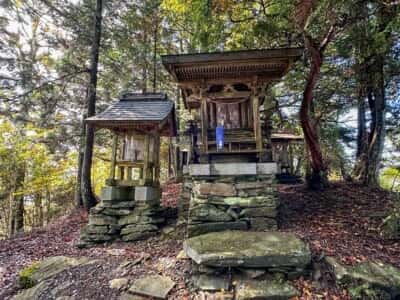 高越山