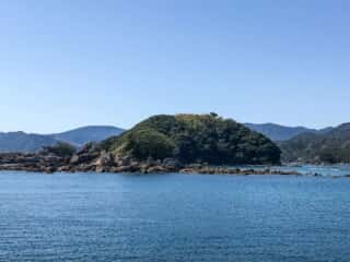 竹ヶ島から海を眺める