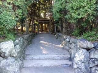 磯神社　参道　 (伊蘇宮比定地)