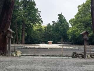 伊勢神宮外宮　豊豊受大神宮（外宮）古殿地と覆屋
