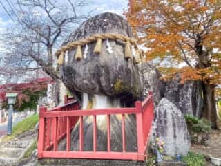 夫婦石