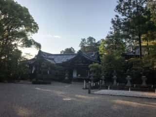 石上神宮 祓所と社務所