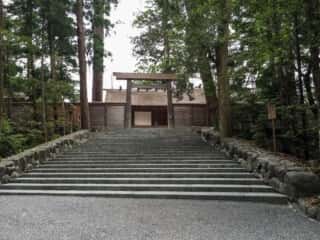 伊勢神宮　正宮への参道