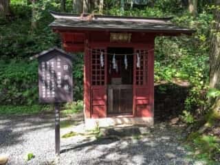 戸隠神社中社　日吉社