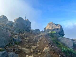 雌阿寒岳