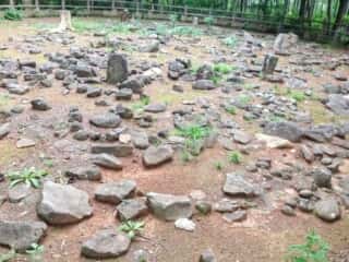 西崎山環状列石（ストーンサークル）