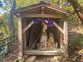 七高山奥院