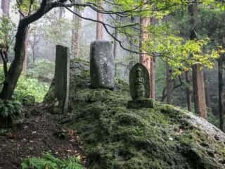 宝珠山立石寺の石碑