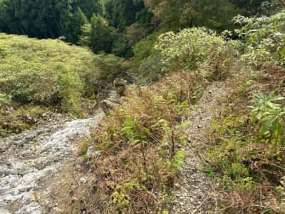 石立山