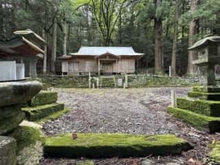 八幡神社（栗枝渡神社）