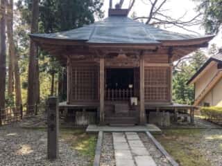中尊寺　観音堂