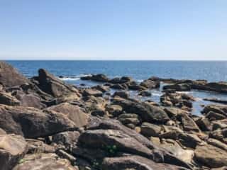 海岸の岩場