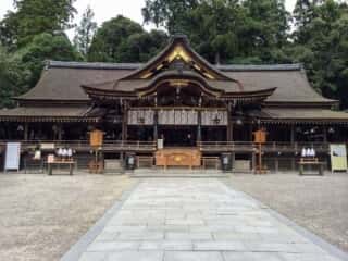 大神神社 拝殿