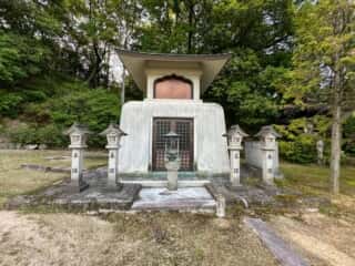 四国八十八ヶ所霊場 第68番札所 神恵院・第69番札所 観音寺