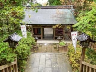 真山神社 参道