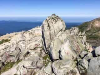 白山頂上の巨石群