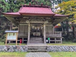 丹内山神社　拝殿