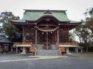 綿都美神社　拝殿