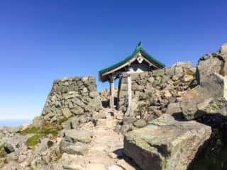 白山頂上 白山比咩神社奥宮