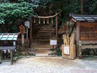 大神神社 三輪山登拝口