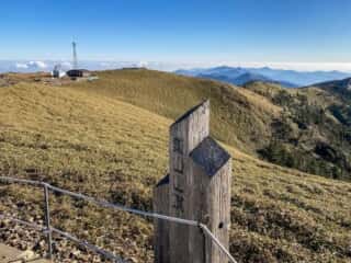 剣山 山頂