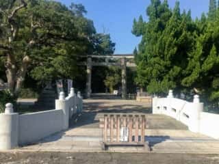 日前神宮 太鼓橋参道 (奈久佐浜宮比定地)