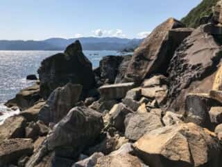 海岸の岩場